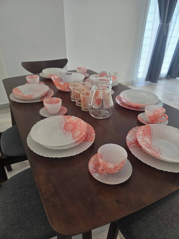 Bayan Lepas Getaway - Nature Views & BBQ Haven