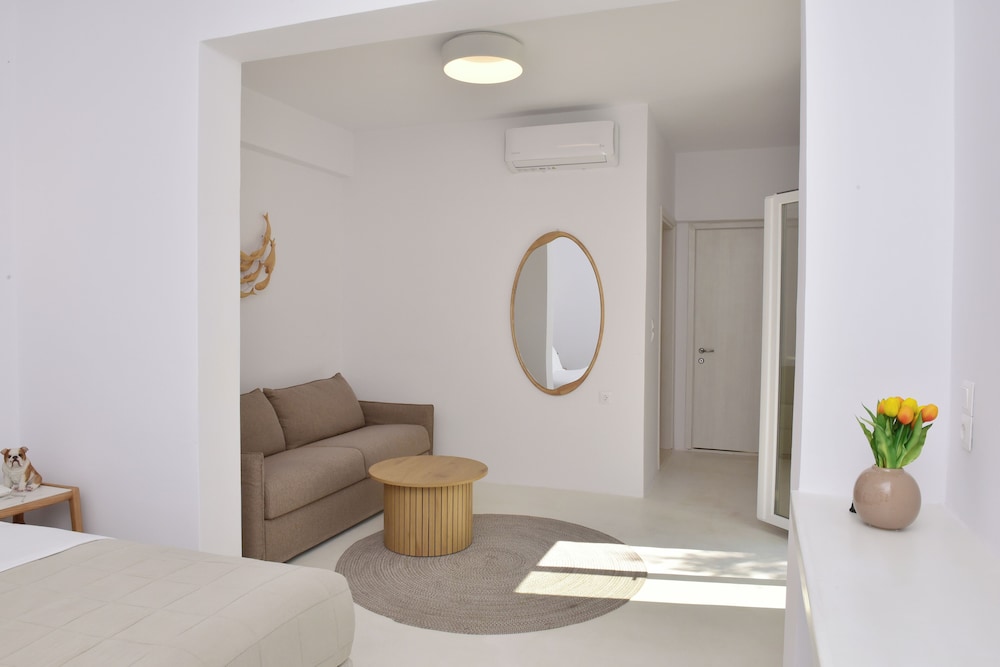 Natura Luxury Villas