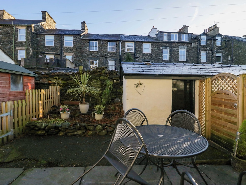 Acorn Cottage