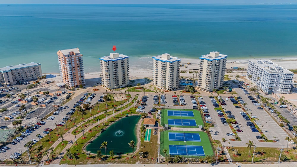 Estero Beach Tennis 1004c Direct Gulf Water Views