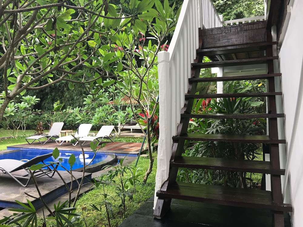 White Orchid Eco Resort