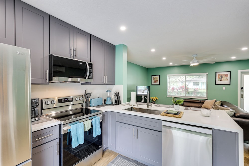 1 Mi to Shore: Family Home in Pompano Beach!