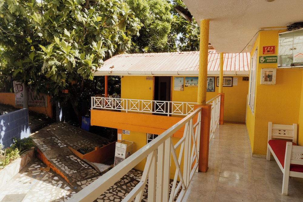 Dermas Inn