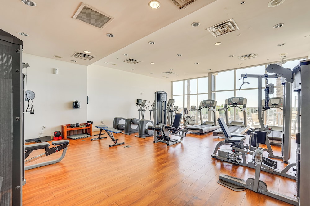 Beachfront Panama City Condo: Walk to Pier Park!
