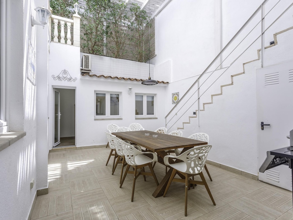 Sitges Centre Mediterranean House 5 Bedroom