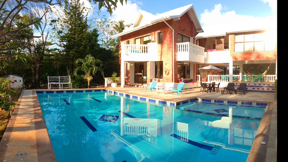 Hotel Casa De Las Flores - Image 1