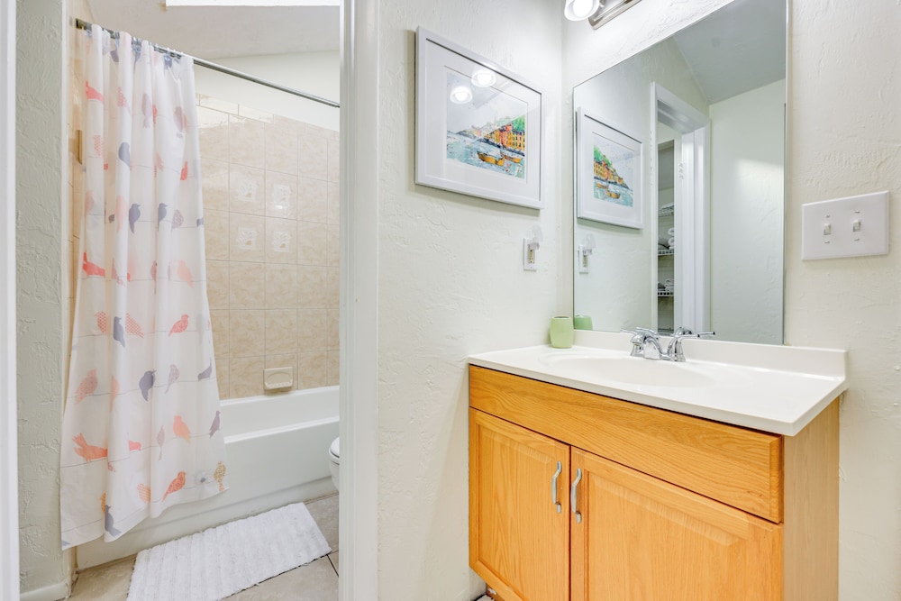 Walk to Beach: Gem w/ Fenced Yard in St Augustine
