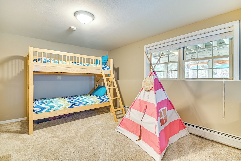 Private Community Beach: Family Conway Retreat!