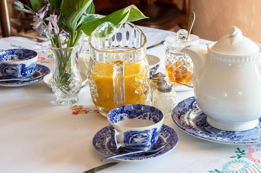 The Dinney Bed and Breakfast