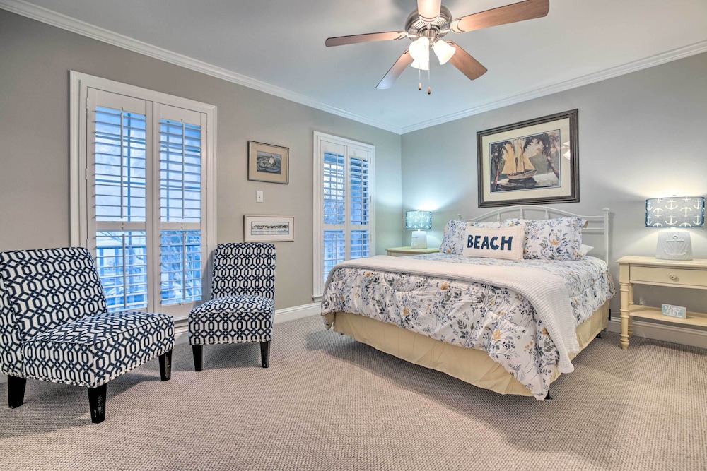 Old Town Bay St Louis Townhome: Walk to Beach view 5