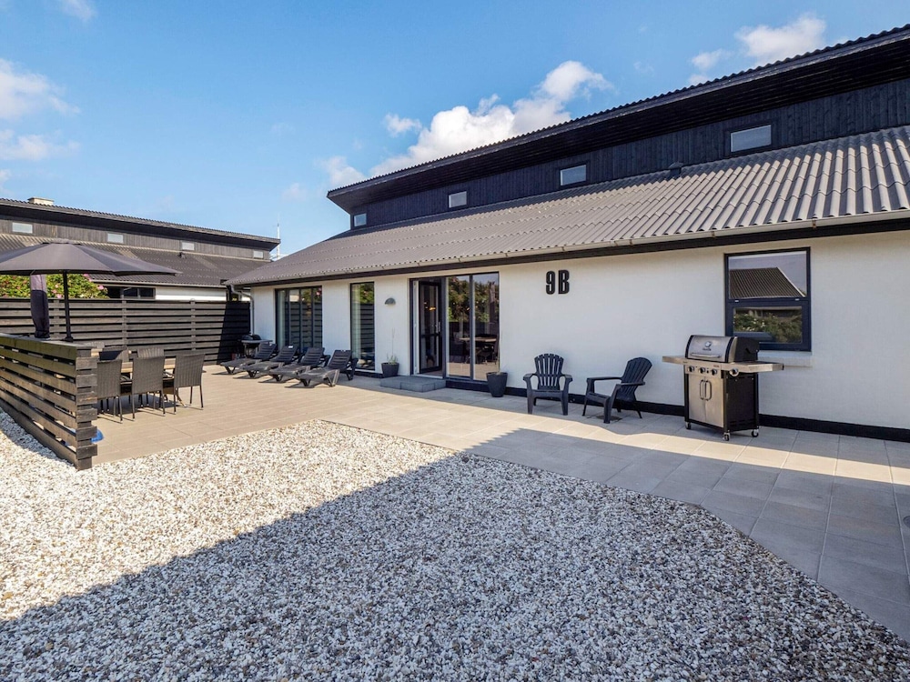 Photo 24