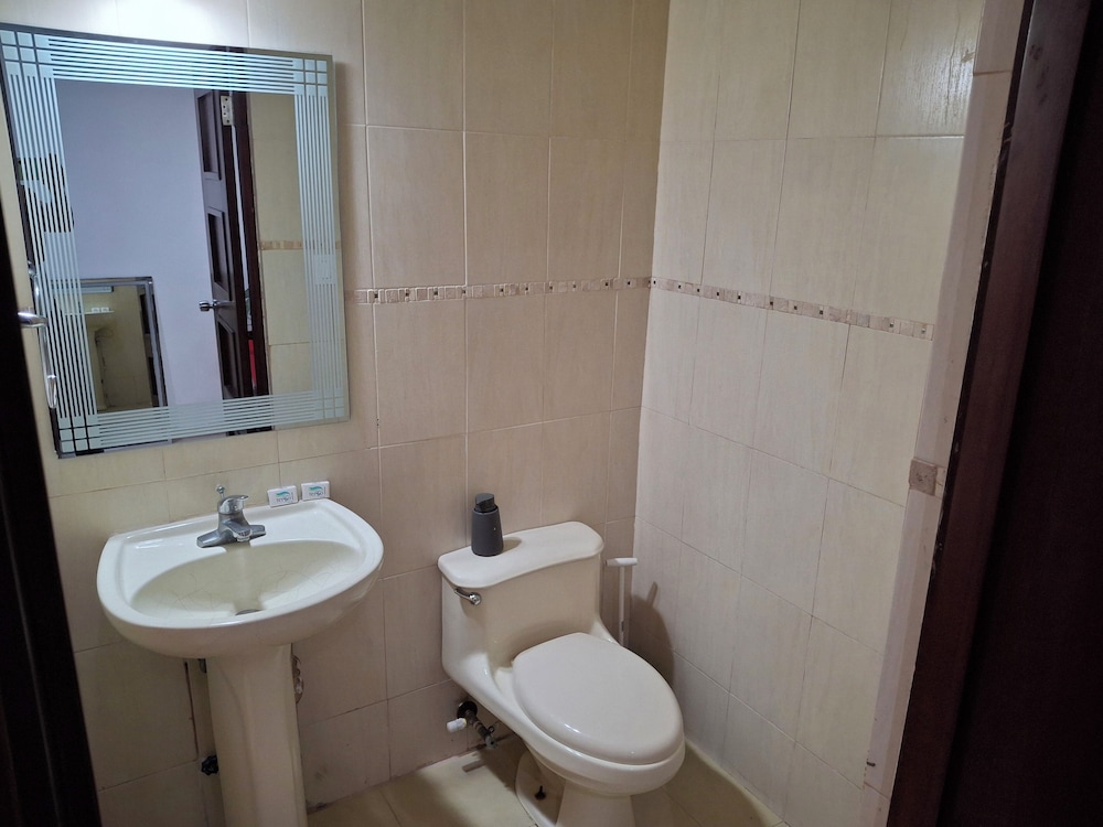 1 BDR apartment on Balboa Avenue