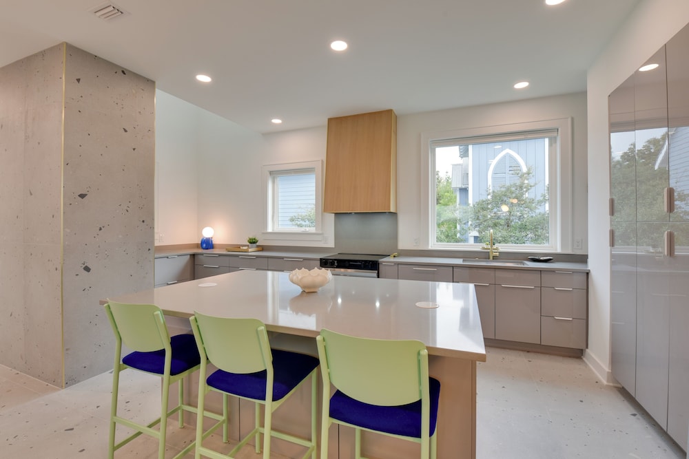 Stroll to Shore, Modern Santa Rosa Beach Duplex!