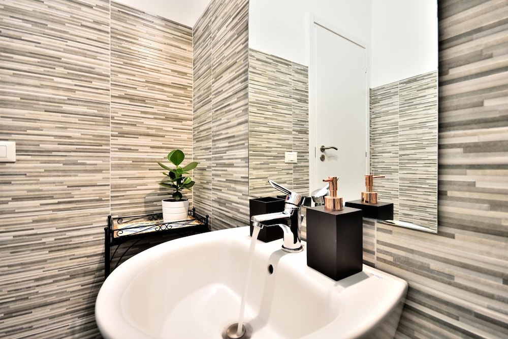 Romantica Rooms