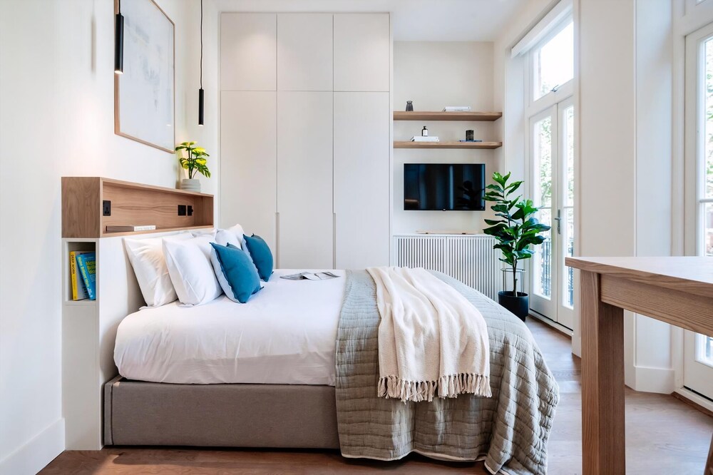 Stunning Studio Apartment, Moments From Earls Court Station