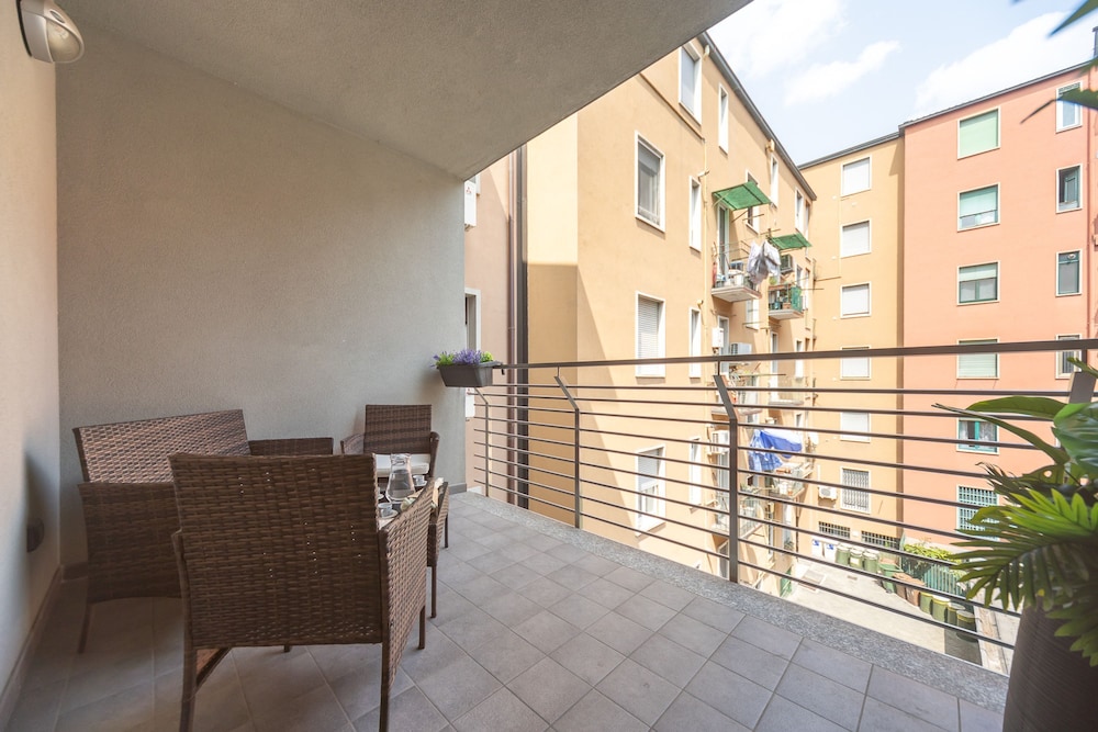 Candiani Building - Modern 2BR Apartment Steps From Bovisa Politecnico
