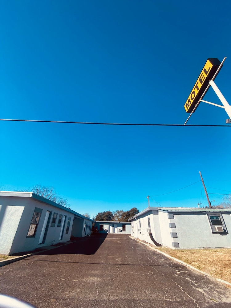 Sunset Motel