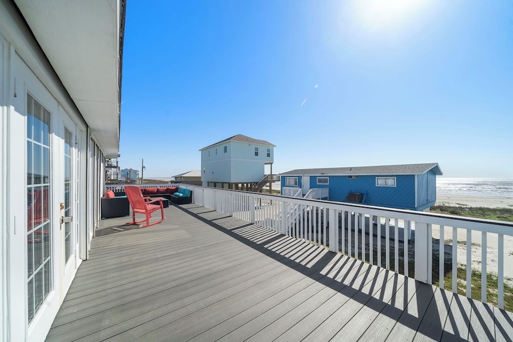 Captain's Manor by Ryson Vacation Rentals