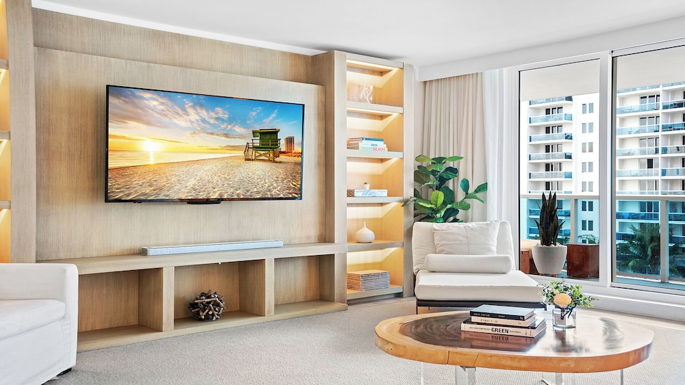 Luxury Vacation Rentals at 1 Hotel & Homes by LRMB
