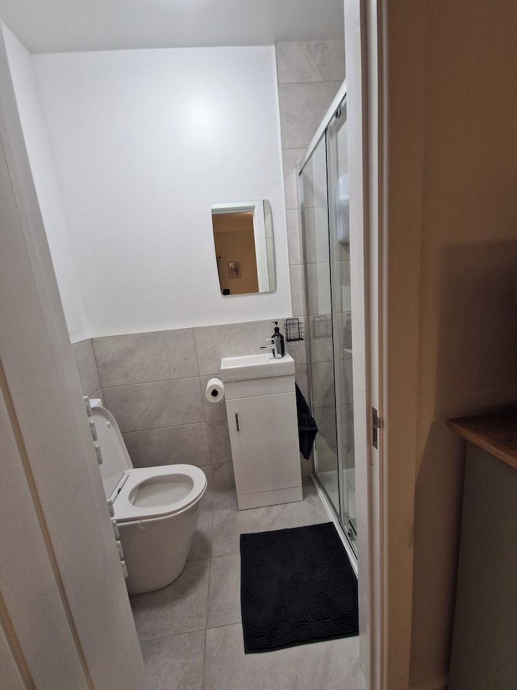 Cozy Apartment at Highbanks The Annex