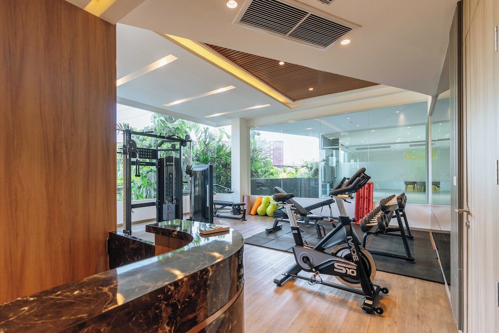 City1BR Condo Pool Gym C261