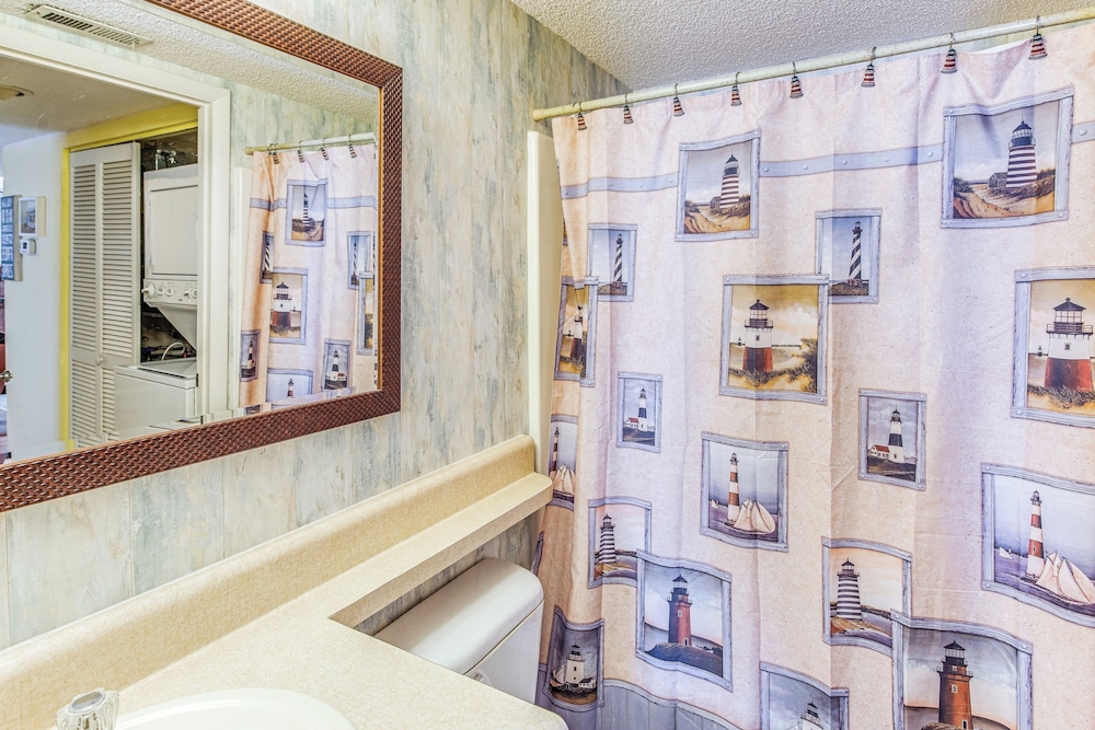 < 1/2 Mi to the Sand! Myrtle Beach Family Condo