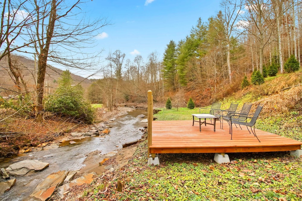 'the Nuthouse on Squirrel Creek': Ski, Hike & Fish