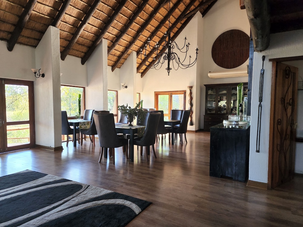 Karongwe - Kuname Safari Lodge - Image 2