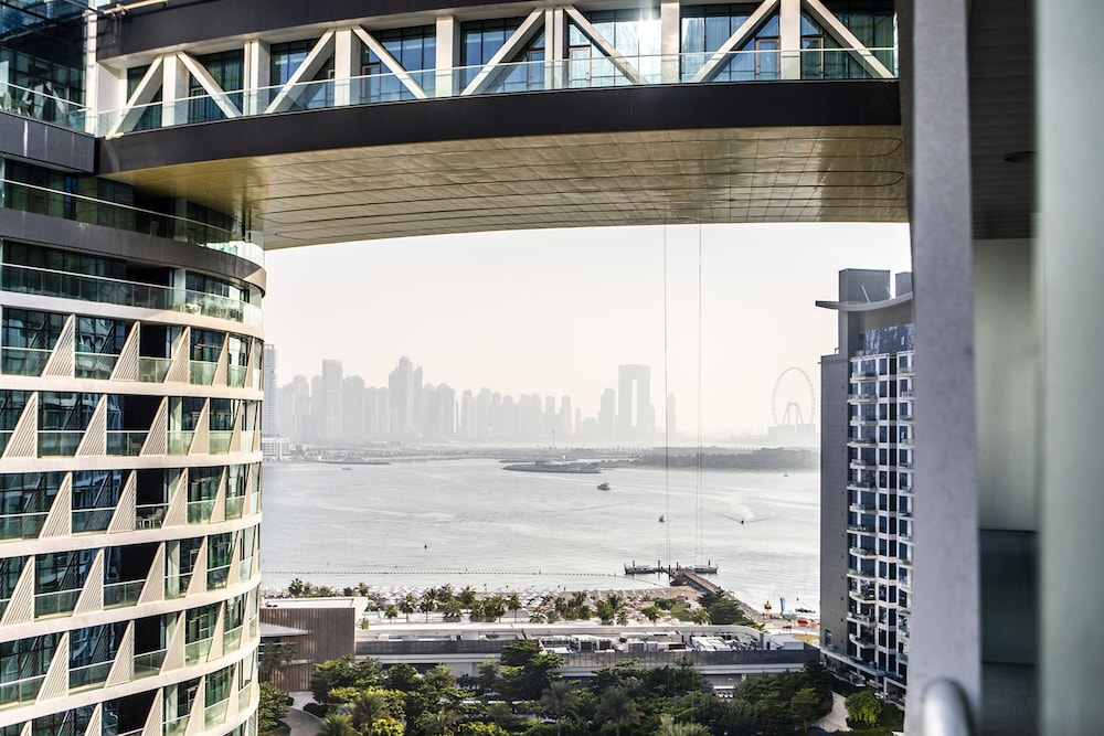 Ideal 1BR with Sea View on Palm Jumeirah