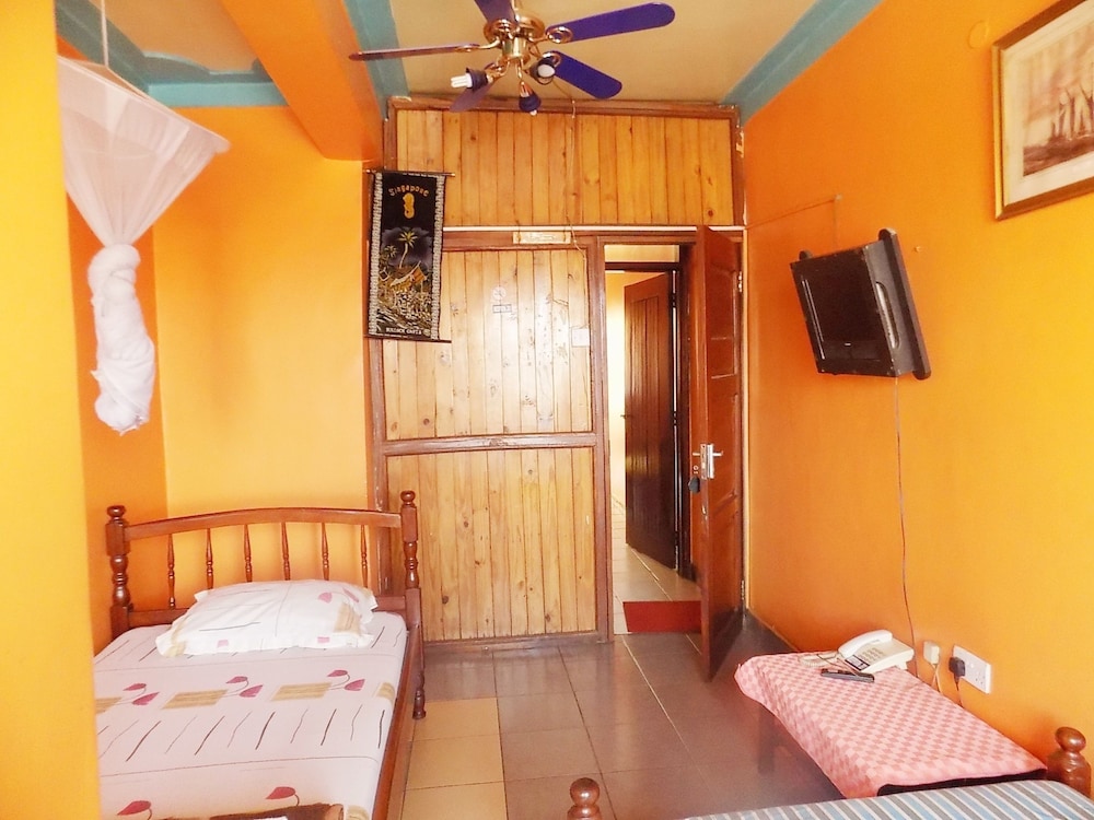 Rosama Guest House