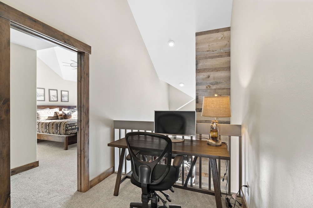 101 Tall Pines