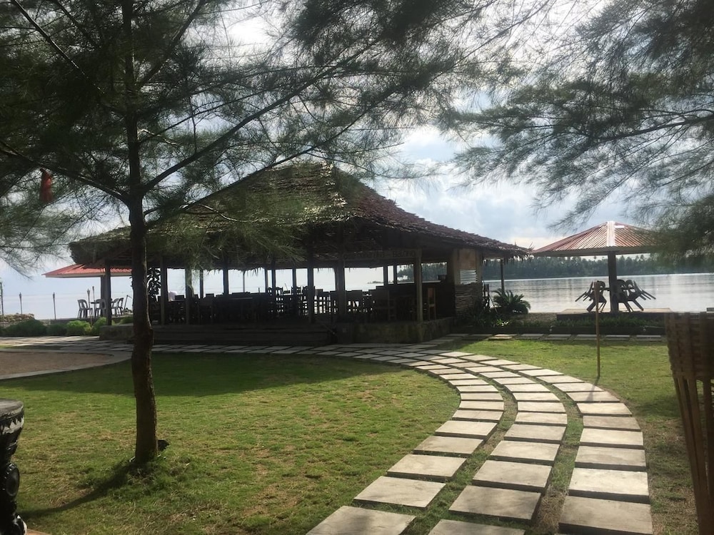Baloho Beach Hotel view 2