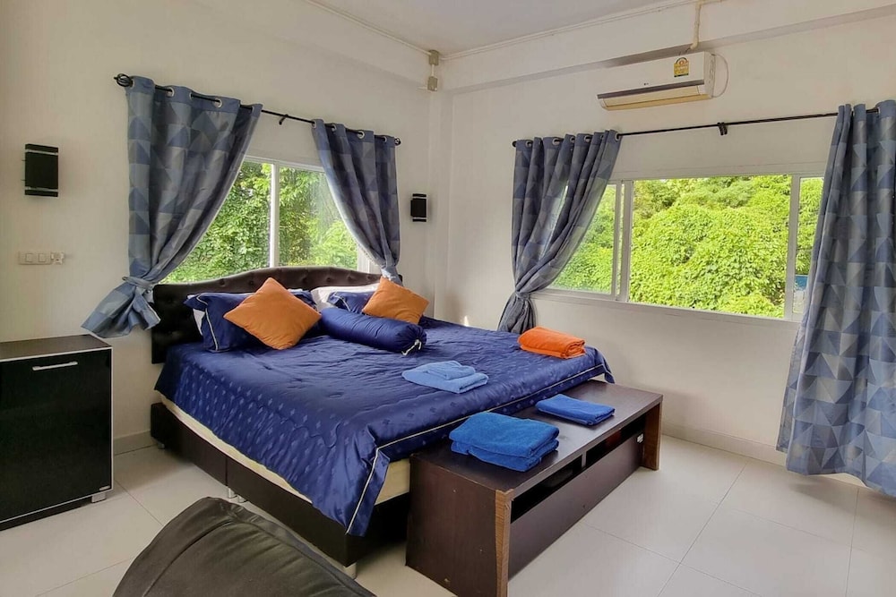 Family Pool Villa Happi near Yanui Beach