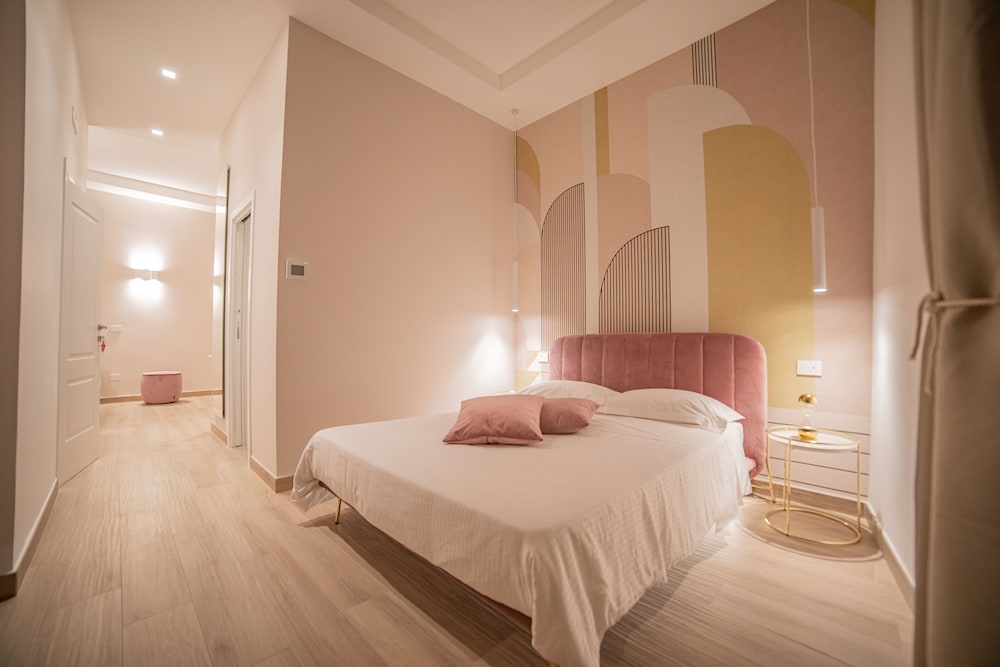 LA BANCHINA   LUXURY  SUITES view 2