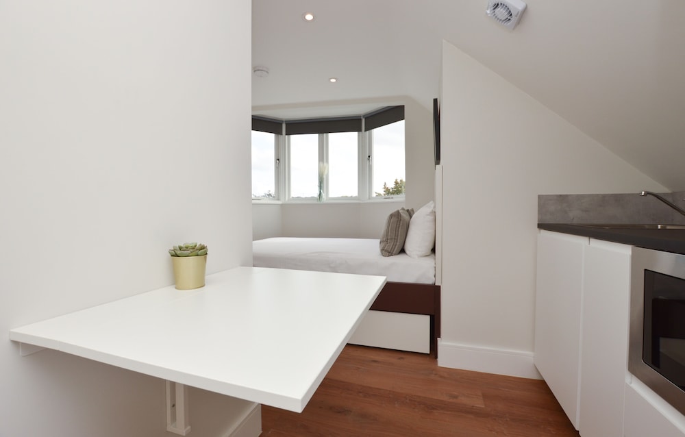 Golders Green Serviced Apartments by Concept Apartments