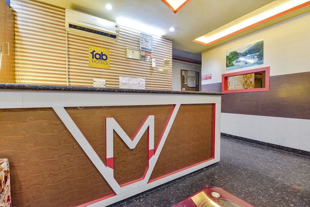 Lobby & Reception
