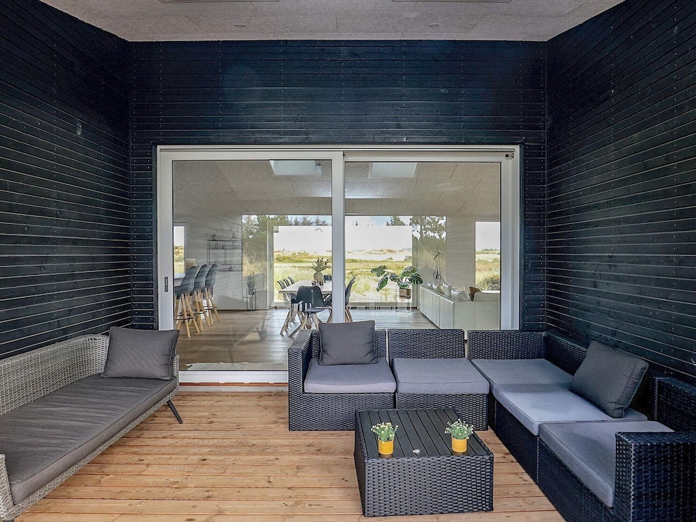 Modern Retreat in Graerup - By Traum Ferienwohnungen view 2