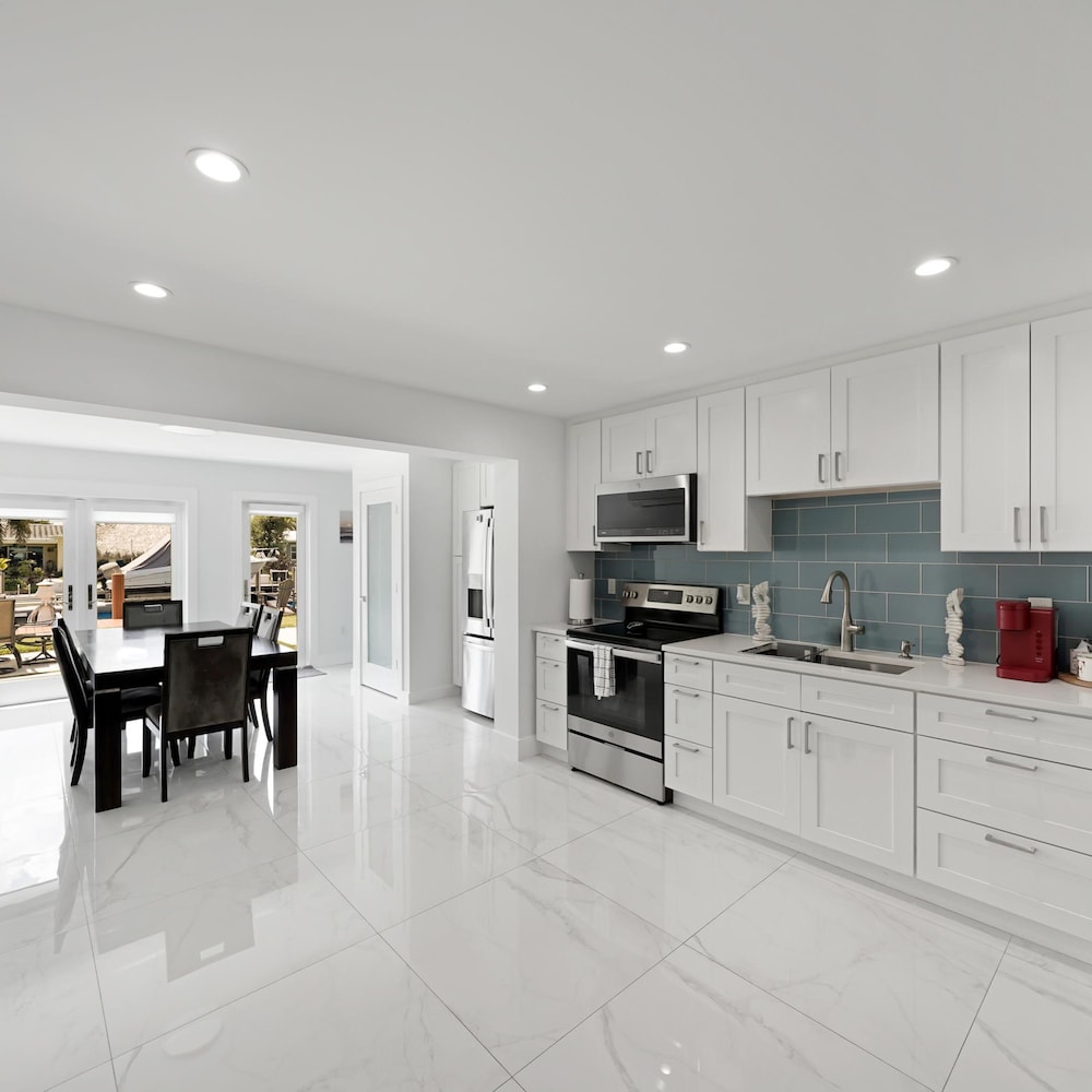 Dania Beach Unit 1 in Dania Beach view 3
