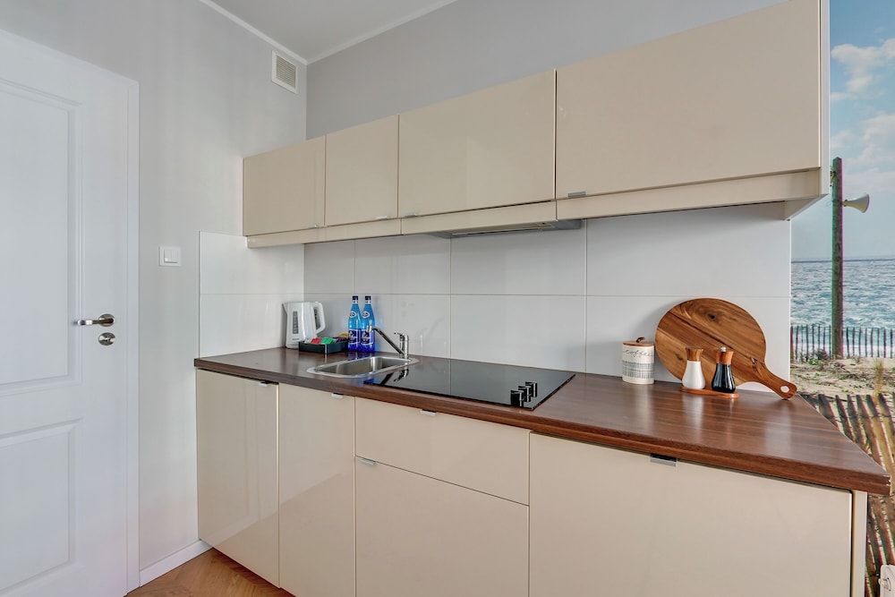 Aura - Riverside & Parking by Downtown Apartments