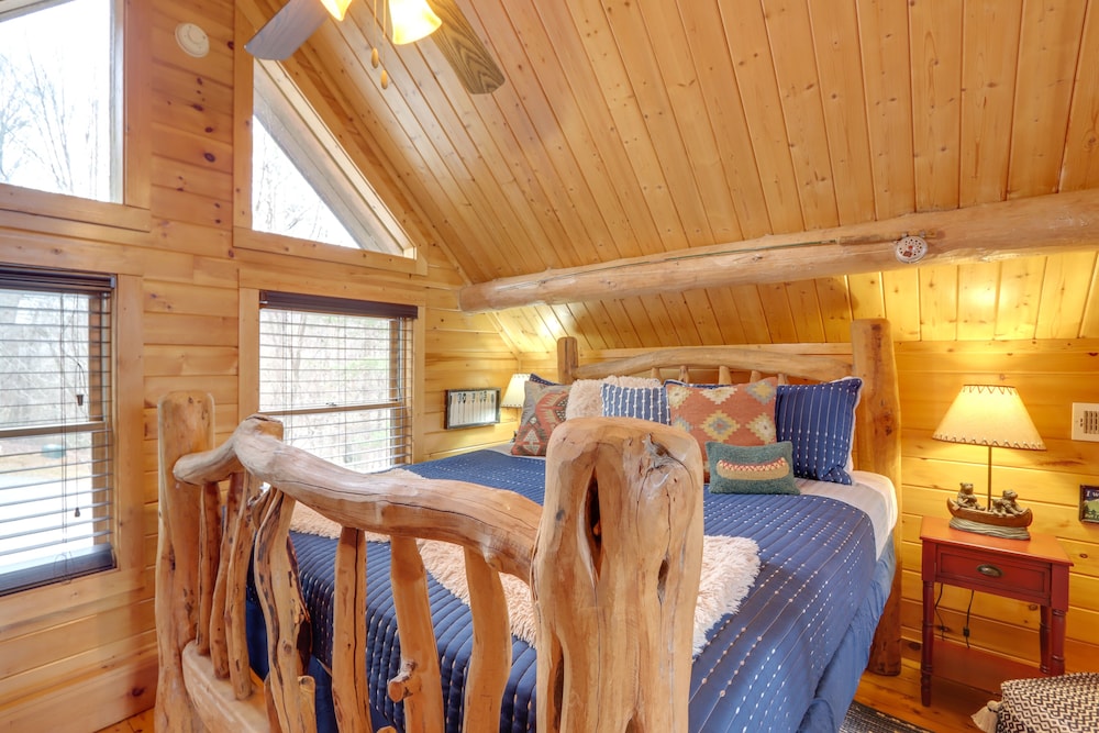 Blue Ridge Log Cabin w/ Hot Tub & Game Room! view 3