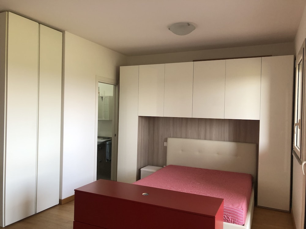 Kamchu Apartments Studio With Terrace Near Metro con Vista