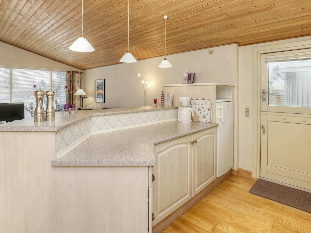 8 Person Holiday Home in Vaeggerlose