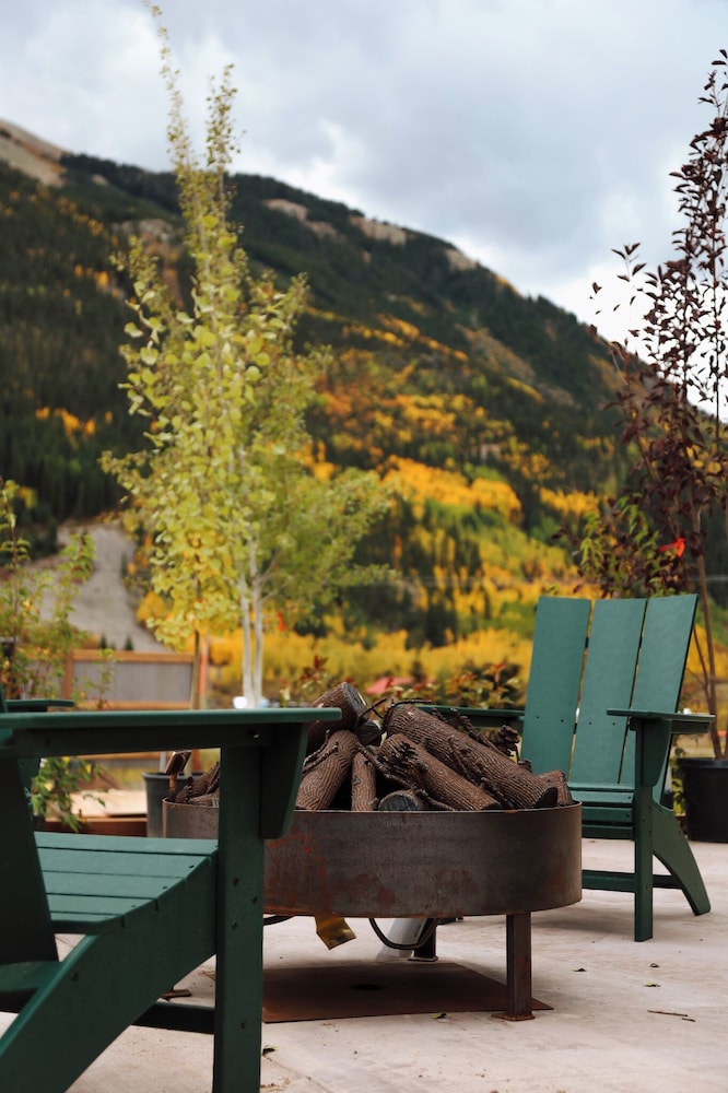 Altus Lodge