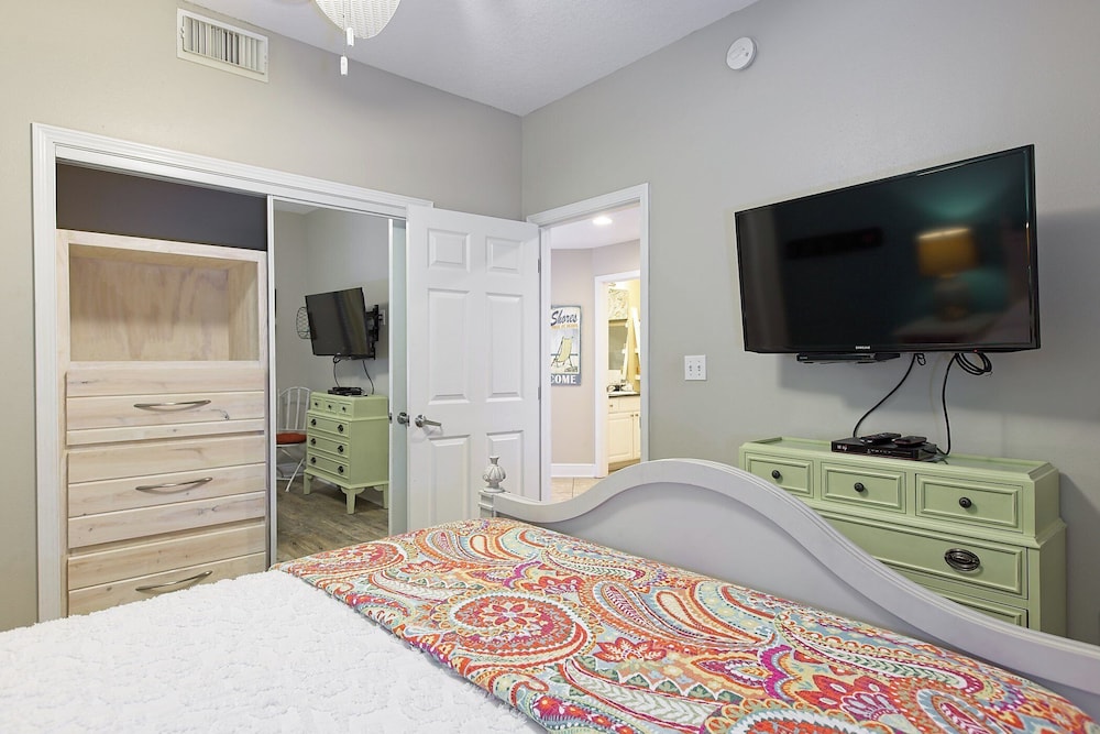 San Carlos #605 by Southern Vacation Rentals