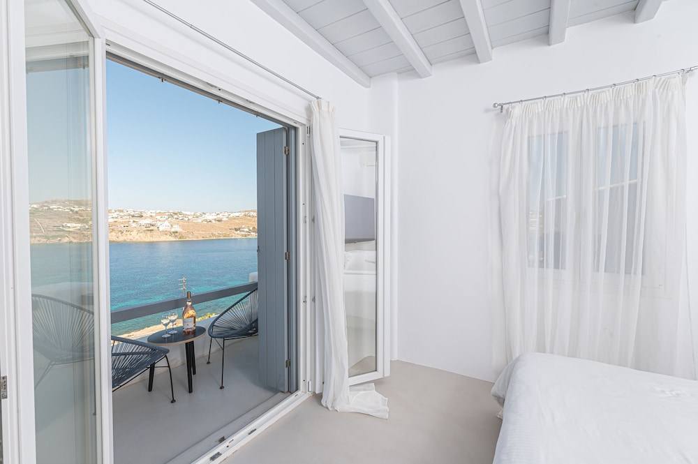Carpe Diem Villas Mykonos - Heated Pool