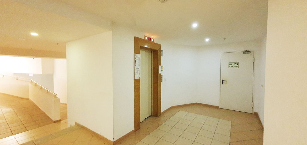 Beautiful Apartment Near Beach H1