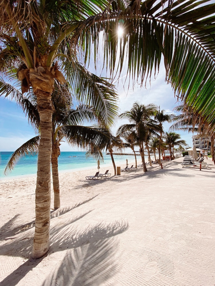 Cancun Vacations - Ventus Ha at Marina El Cid Spa  Beach Resort - Property Image 4