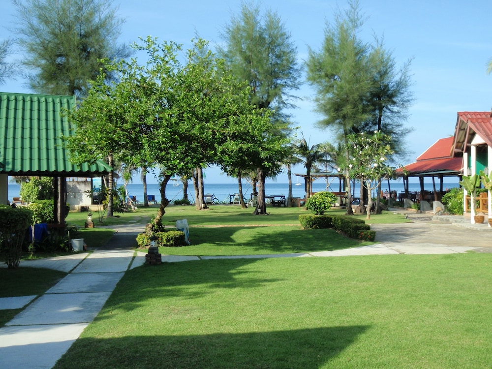 Golden Bay Cottage