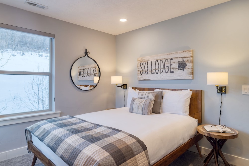Abigail Drive Year-round Retreat With Hot Tub Near Park City Adventures Skiing