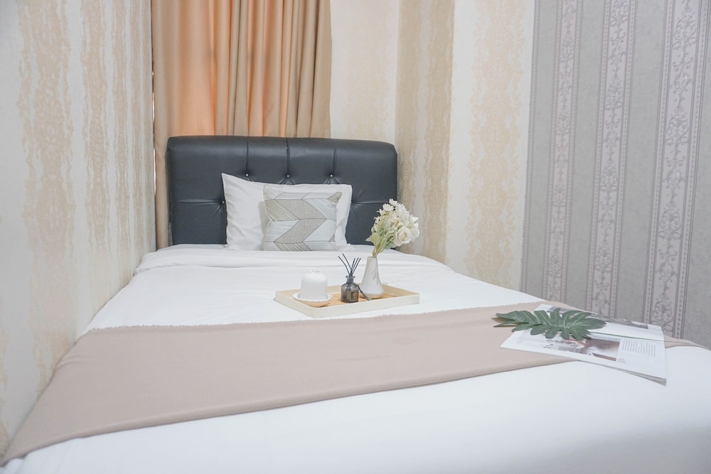 Homey And Best Deal 2Br Transpark Cibubur Apartment